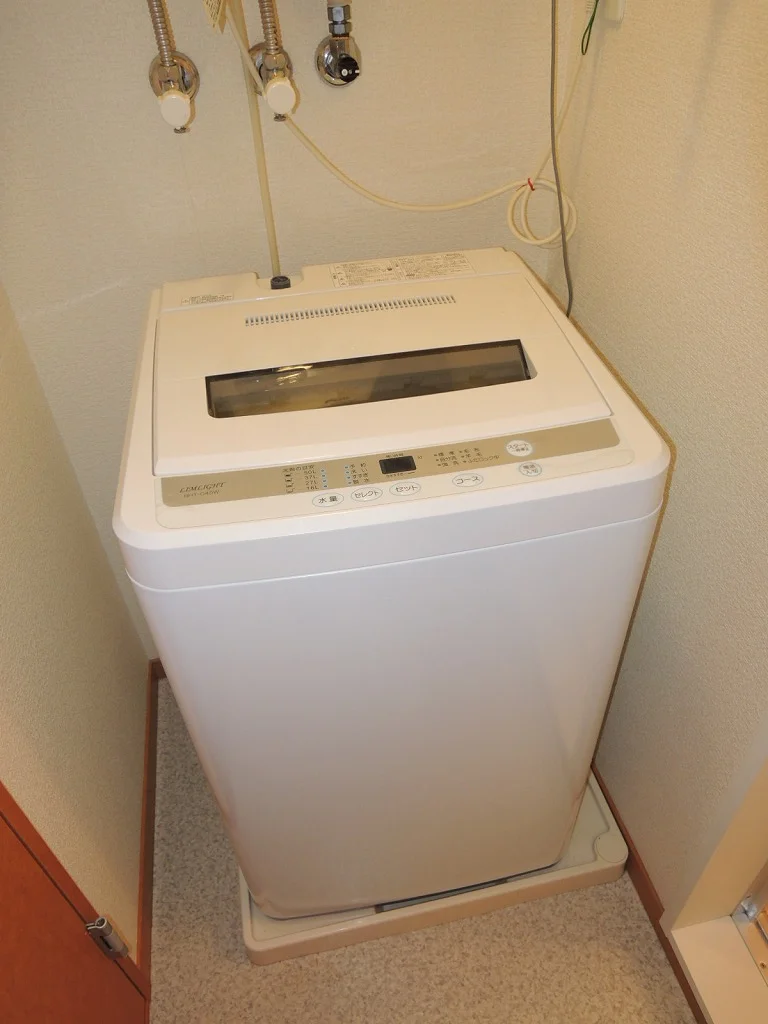 全自動洗濯機設置されています。