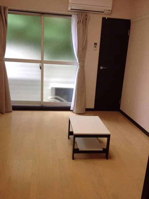 窓側