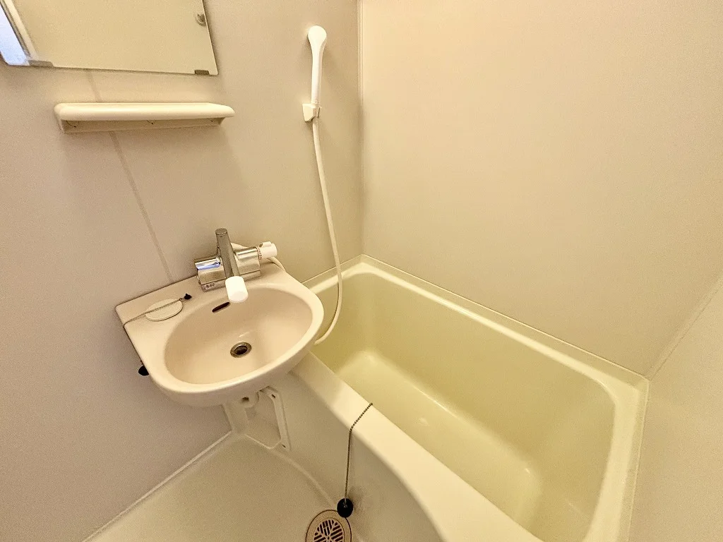 設備・仕様は号室により異なる為、現況を優先いたします。