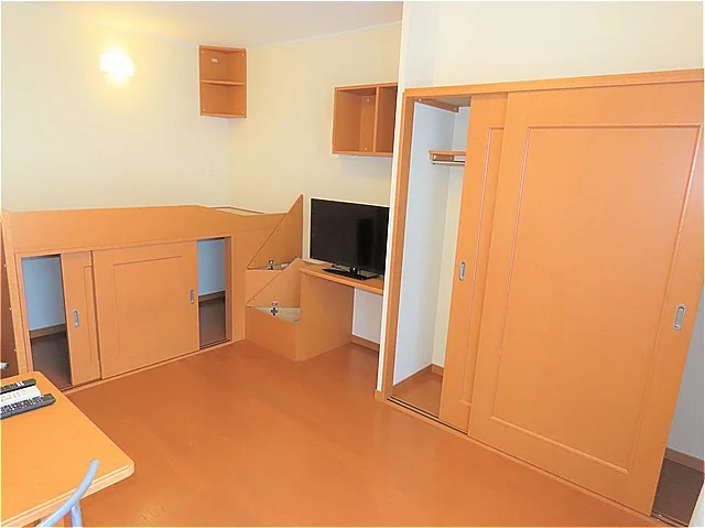 クローゼット、ベッド下収納あり