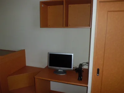 テレビとレオネット。月々1600円でネット使い放題です。