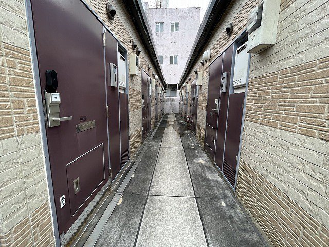 ２F共用通路