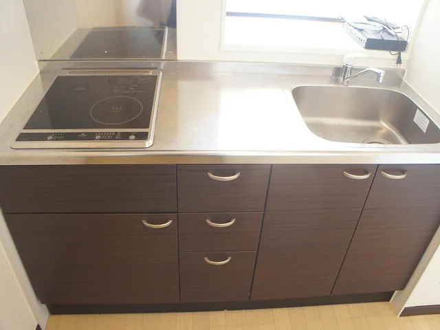 ２口IHコンロ＆広々としたキッチンです♪