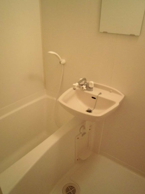 バス、トイレ別です。