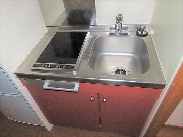 2口の電気コンロまたはIHコンロとなります