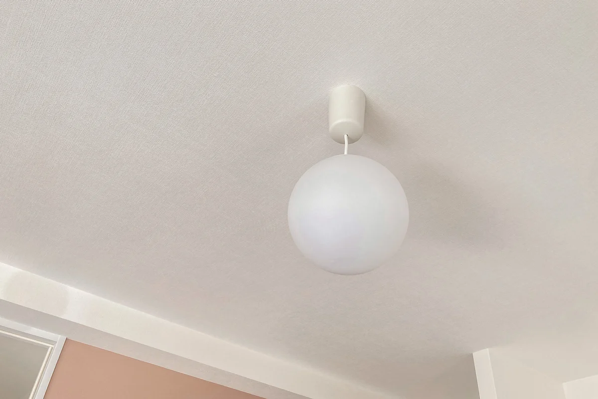 かわいらしい丸い照明もポイントです！