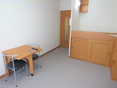 ハイベッドタイプのお部屋です