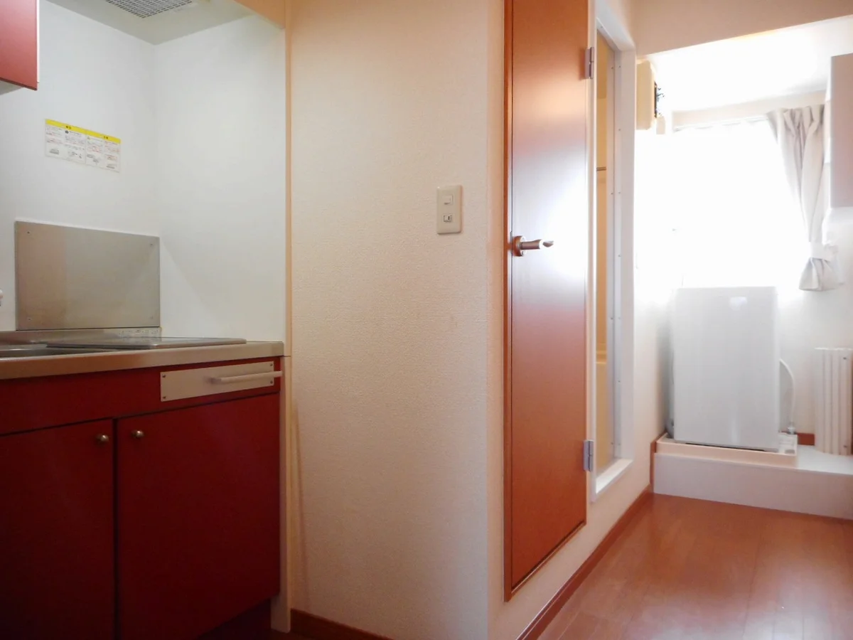 キッチン側からのアングルです