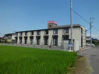 建物南側は開けていて、陽当り良好です。