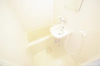 備品や設備仕様は号室等により異なります現地をご確認下さい。