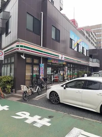 セブンイレブンまで120m