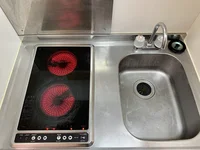 2口ラジエントヒーター付き。部屋により設備が異なる場合あり。