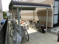 屋根付き駐輪場あり