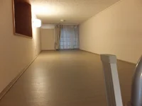 小窓付きの快適なロフト空間♪