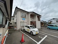 敷地内駐車場あります。