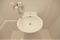 現状優先となります。