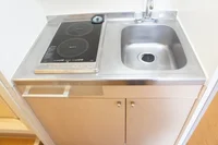使い勝手の良い２口電気コンロ付でお料理が楽しめます♪