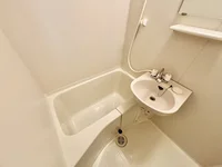 設備・仕様は号室により異なる為、現況を優先いたします。