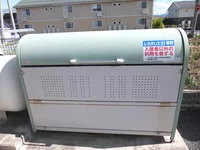 敷地内にゴミ庫が設置されておりゴミ捨てに便利です