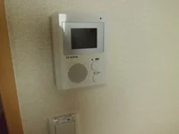 モニターホン。室内にいながら、玄関先の来客と話せます。