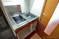 2口ラジエントヒーター付き。部屋により設備が異なる場合あり。