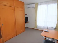 2階はカーペットのお部屋です
