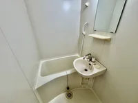 設備・仕様は号室により異なる為、現況を優先いたします。