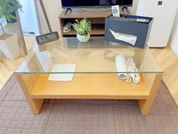 棚付きのローテーブルで収納も出来ます♪