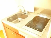 2口ラジエントヒーター付き。部屋により設備が異なる場合あり