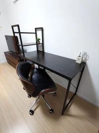 デスク・チェアも完備♪