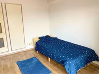 ベッドはシングルサイズとなっています