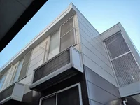 2F