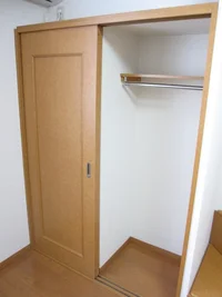 1F