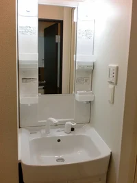 独立洗面台