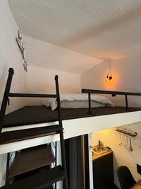 ダブルベッド、収納ボックス