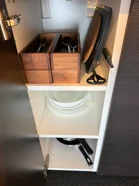 食器棚、カトラリー