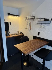 食器・調理器具完備のキッチン