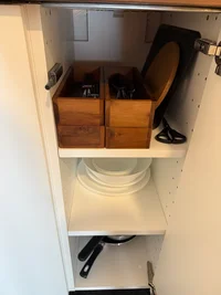 食器棚、カトラリー