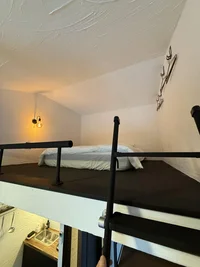 ダブルベッド、収納ボックス