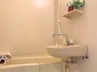 洗面付きのお風呂となっています。