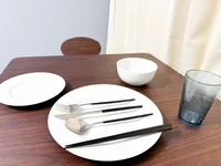 食器、コップ、お箸もご準備しております。