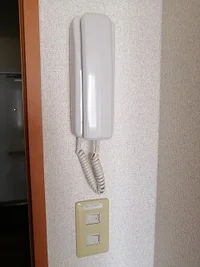 インターホン