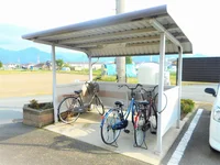 屋根付き駐輪場あり