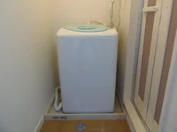 もちろん洗濯機は室内です