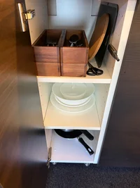 食器棚、カトラリー