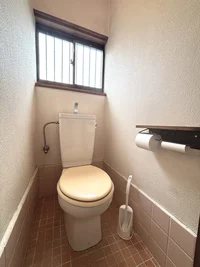 小窓付きでいつでも換気♪