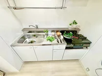 ※撮影用の観察植物・食器調理器具・雑貨類等はございません。※写真は現況優先