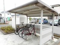 屋根付き駐輪場あり
