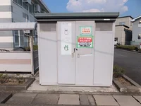 敷地内にゴミ庫が設置されておりゴミ捨てに便利です