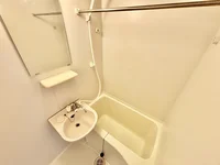 設備・仕様は号室により異なる為、現況を優先いたします。